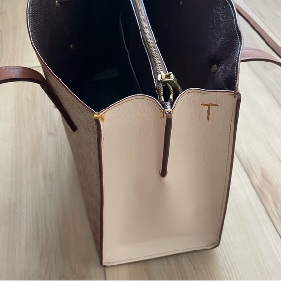 Stunning Authentic Coach Tatum Carryall 40 Bag in Signature - Picture 9 of 16